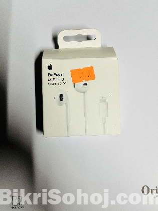 Apple EarPods lightning connector